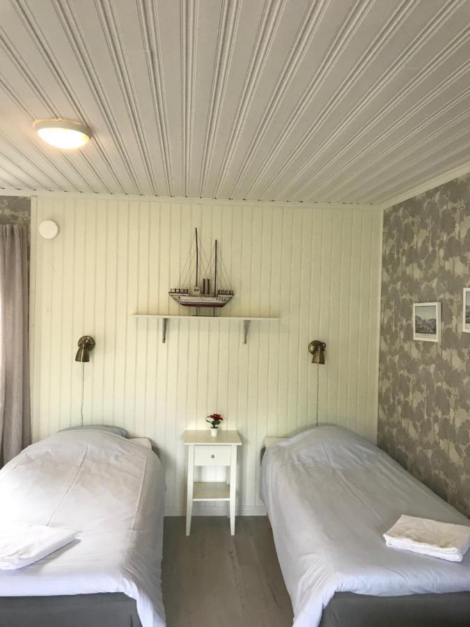 Bed and Breakfast Kastelholms Gaesthem Sund Экстерьер фото